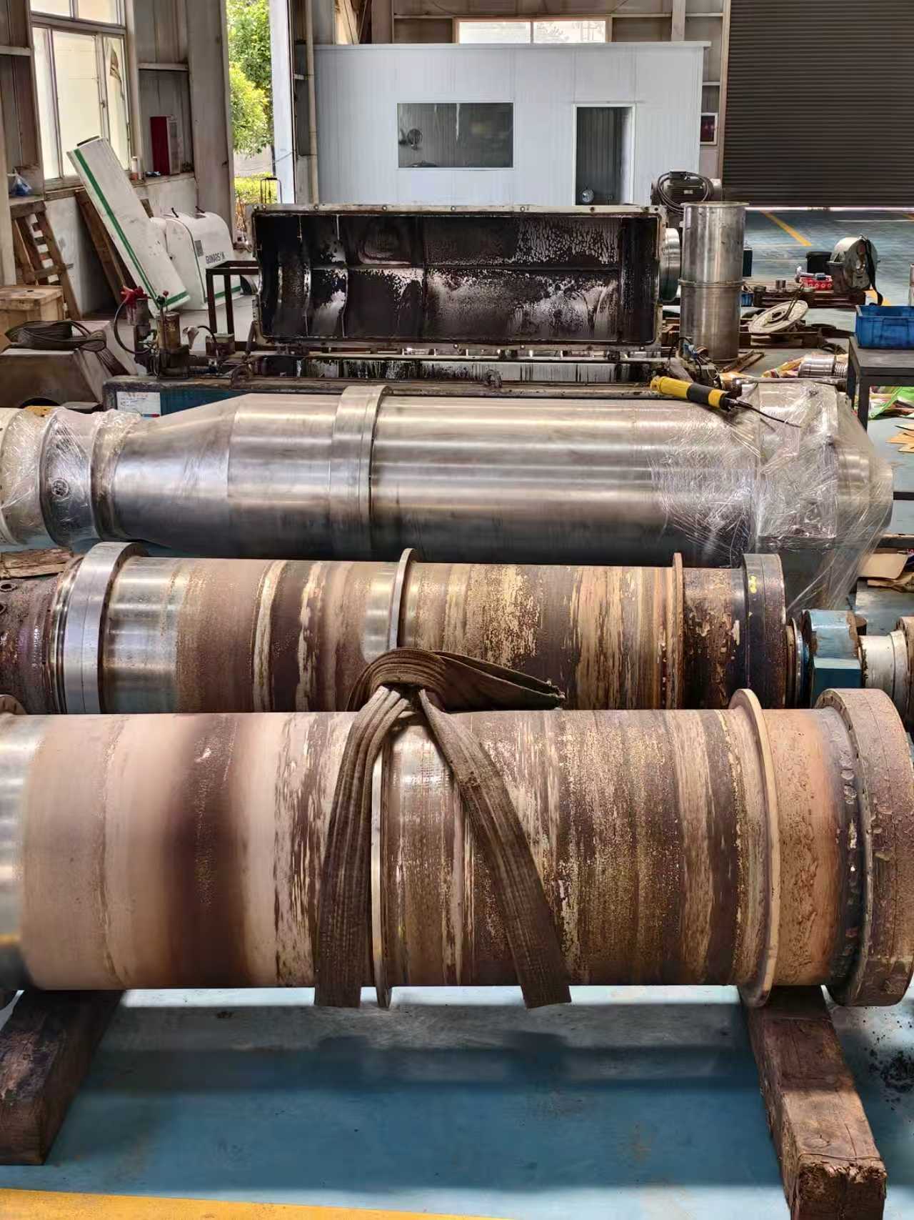 國(guó)產(chǎn)污泥離心機(jī)